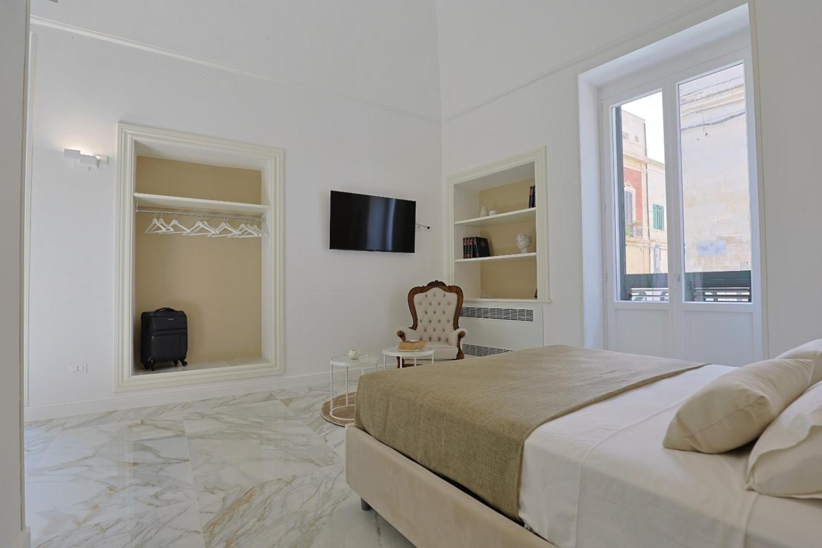 Palazzo Cavour Bed & Breakfast Lecce Exterior foto